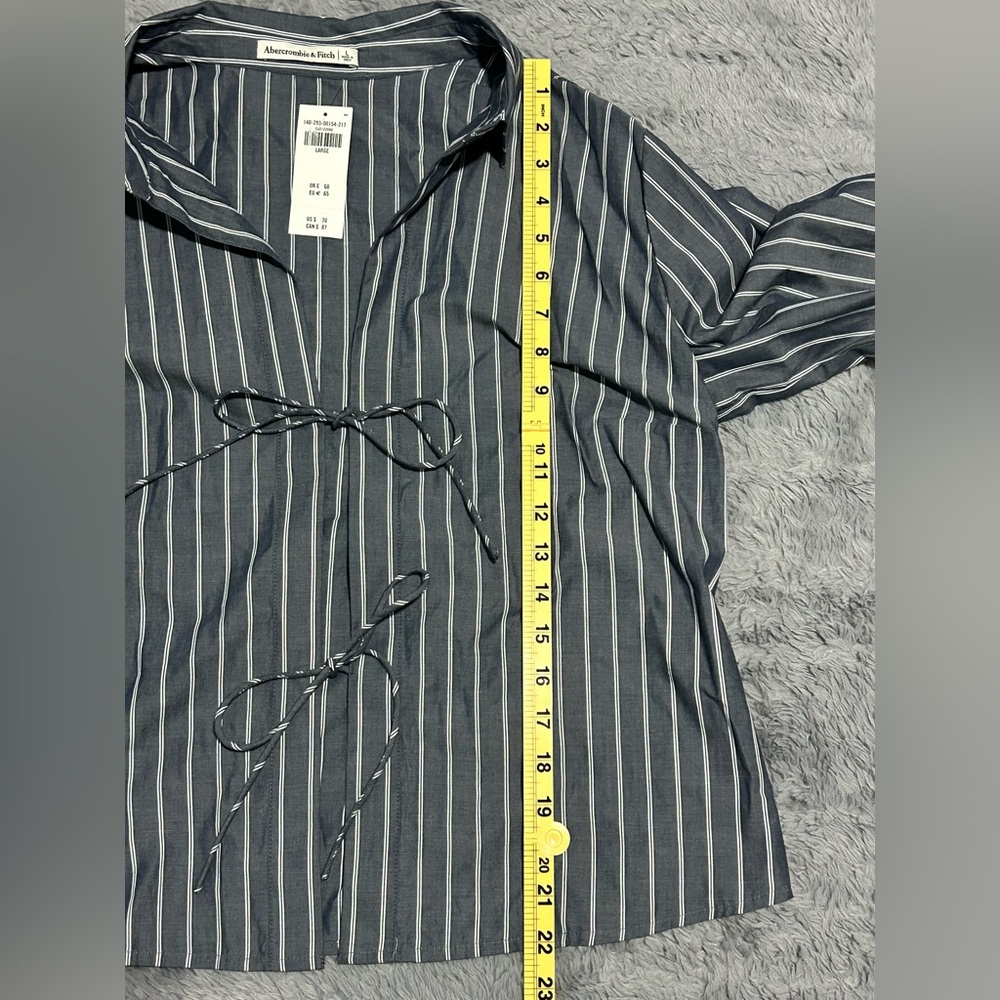 NWT Abercrombie & Fitch Poplin Tie Front Shirt Blouse - L - Picture 10 of 11